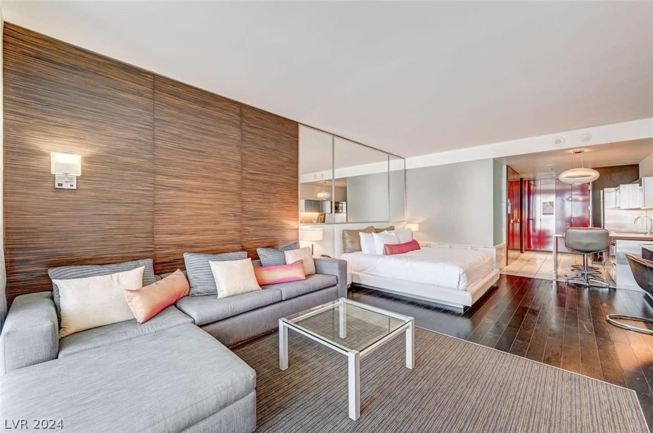 High Floor Mountain Views Balcony Access 2409 Ferienhaus *