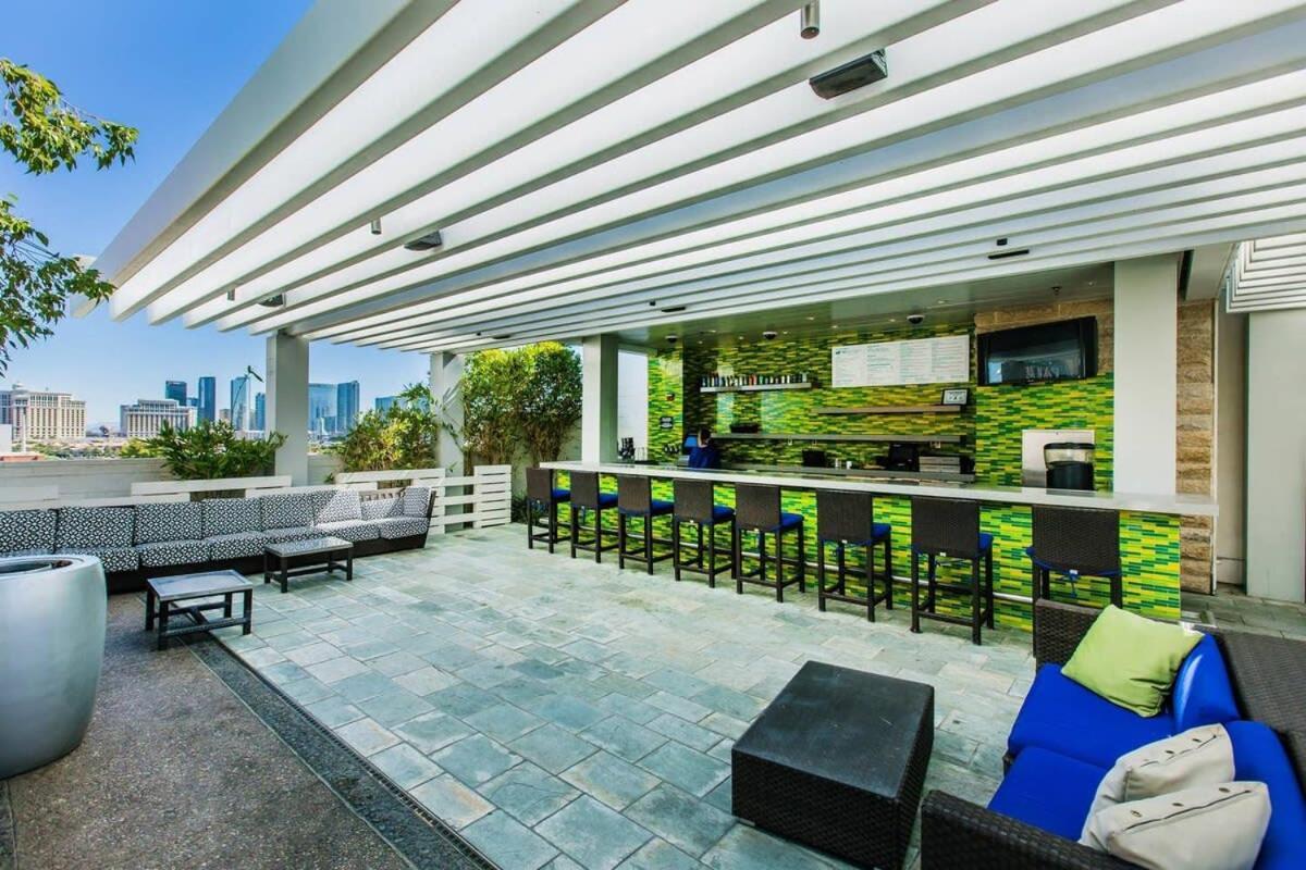 High Floor Mountain Views Balcony Access 2409 Ferienhaus *